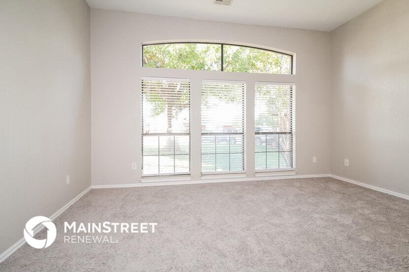 Building Photo - 3701 Harmony Dr