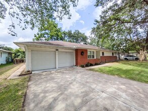 Building Photo - 5040 Raleigh Dr