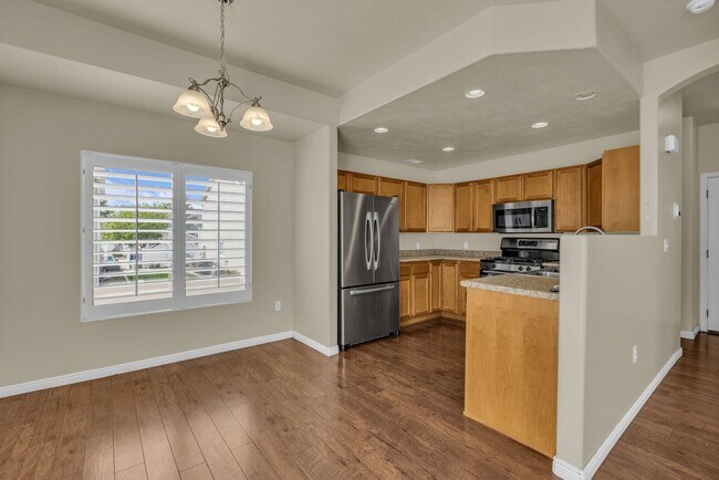 Building Photo - 6169 S 1375 E