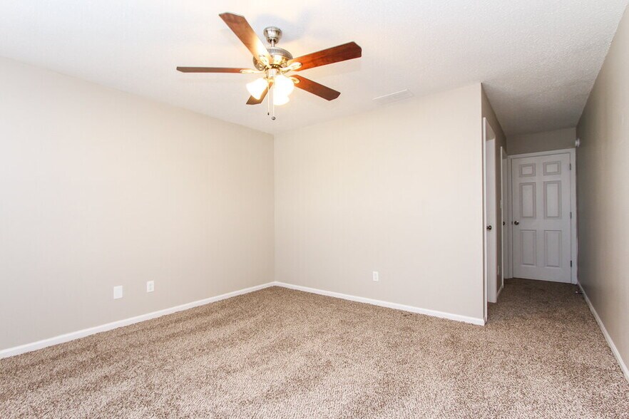 Building Photo - 2534 Mingo Ln