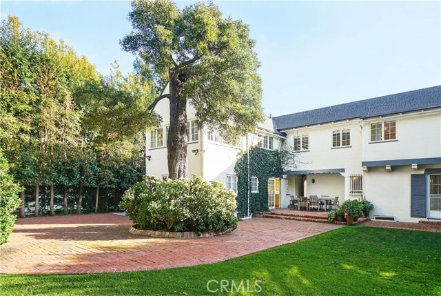 Building Photo - 6211 Warner Dr