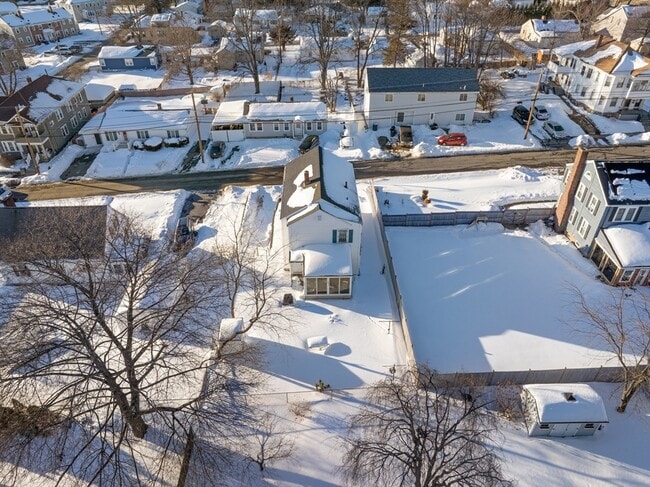 Building Photo - 57-59 Larchwood Rd