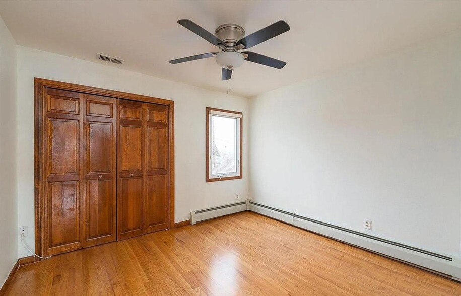 Building Photo - 1601 S Franklin St