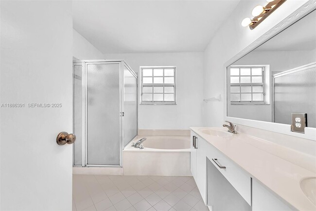 Building Photo - 15740 NW 16th Ct