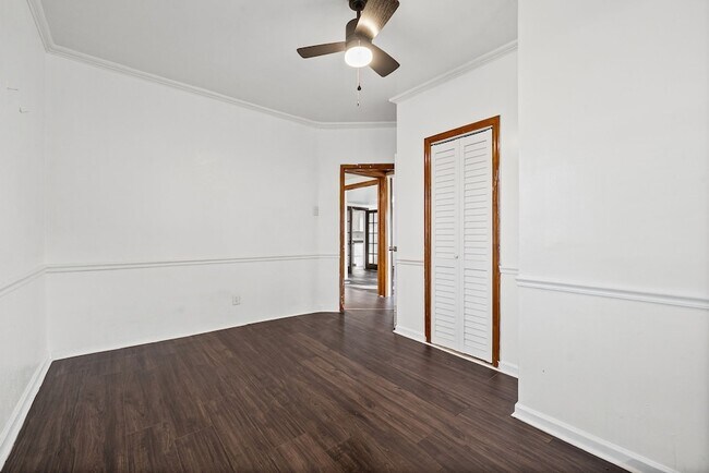 Building Photo - 211 St John St