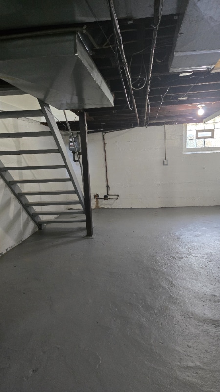 Building Photo - 1312 S Danley Square