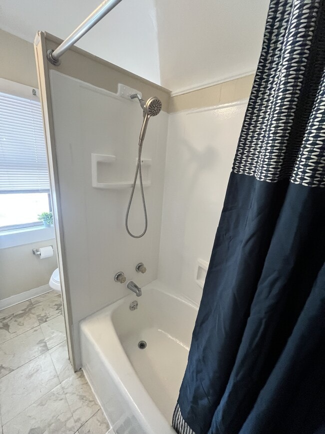 Building Photo - 239 Poplar St