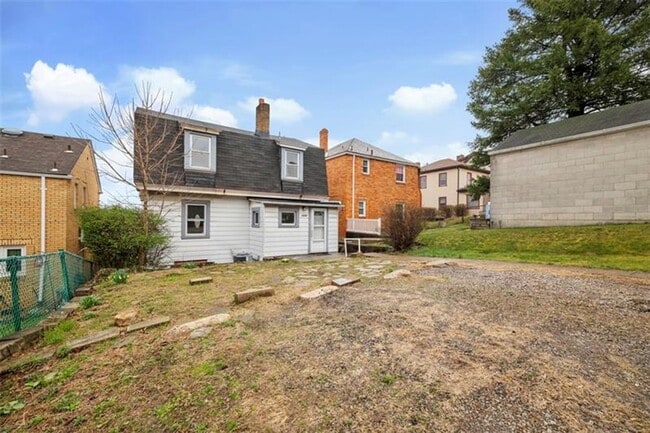 Building Photo - Pittsburgh - 4 Bedroom 2 Bathroom - Recent...