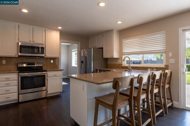 Building Photo - 1359 Shade Oak Ln