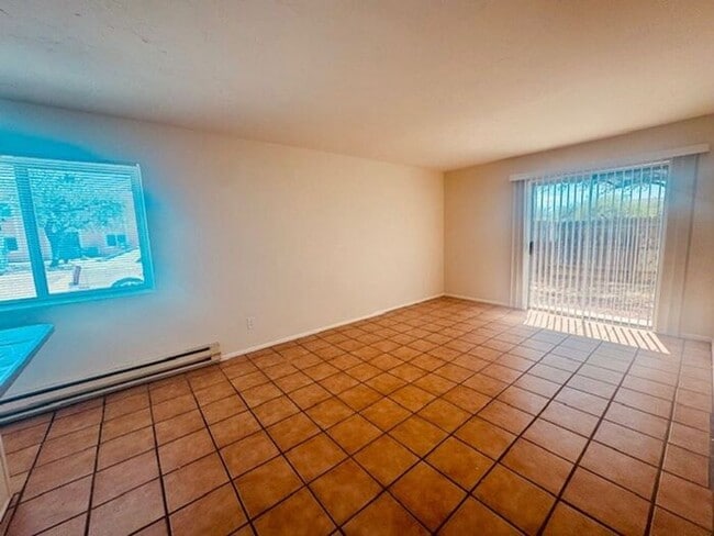 Building Photo - 1/2 MONTH FREE WITH LEASE START BY 8/1/25!...