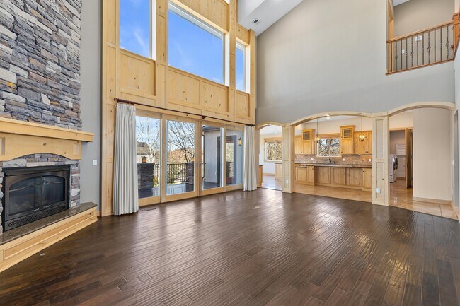 Building Photo - 348 Meadow View Pky