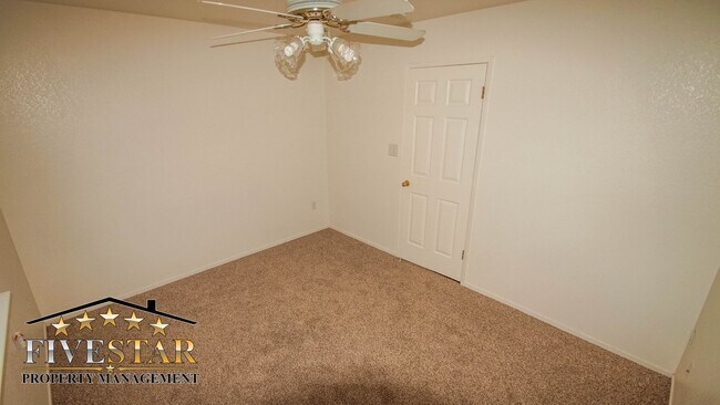 Building Photo - House for Rent on 4938 Shorebird Drive