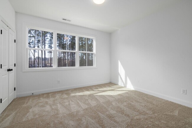Building Photo - **OFFERING RENT DISCOUNT PROMOTION FOR FIRST 6 MONTHS** New Construction 4BD, 3.5BA Raleigh Townh...