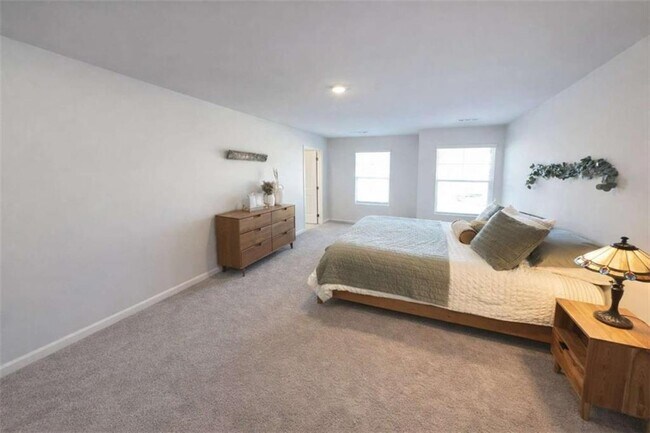 Building Photo - 3190 Greyton Dr