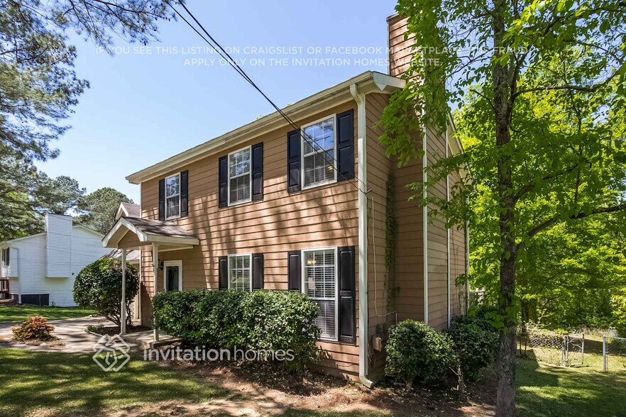 Building Photo - 1835 Red Rose Ln