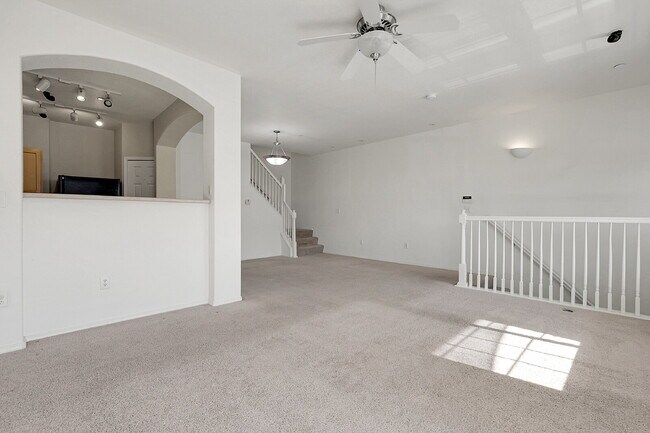 Building Photo - $2,100.00, 2 bed, 2 bath Condo with detach...