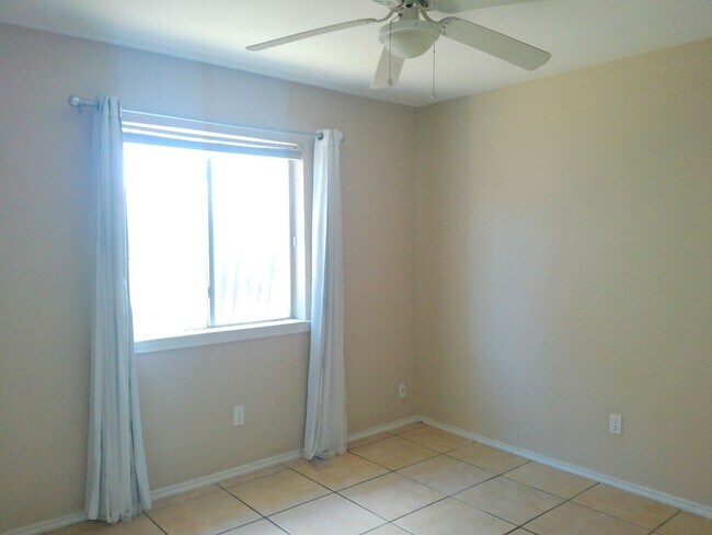 Building Photo - 7818 Wolverine Dr