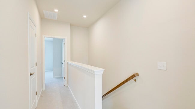 Building Photo - 5509 Swaling St