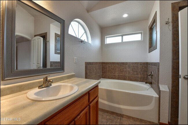 Building Photo - 1416 Kokopelli Way