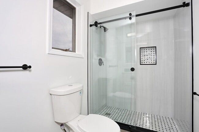 Building Photo - 1150 70th St