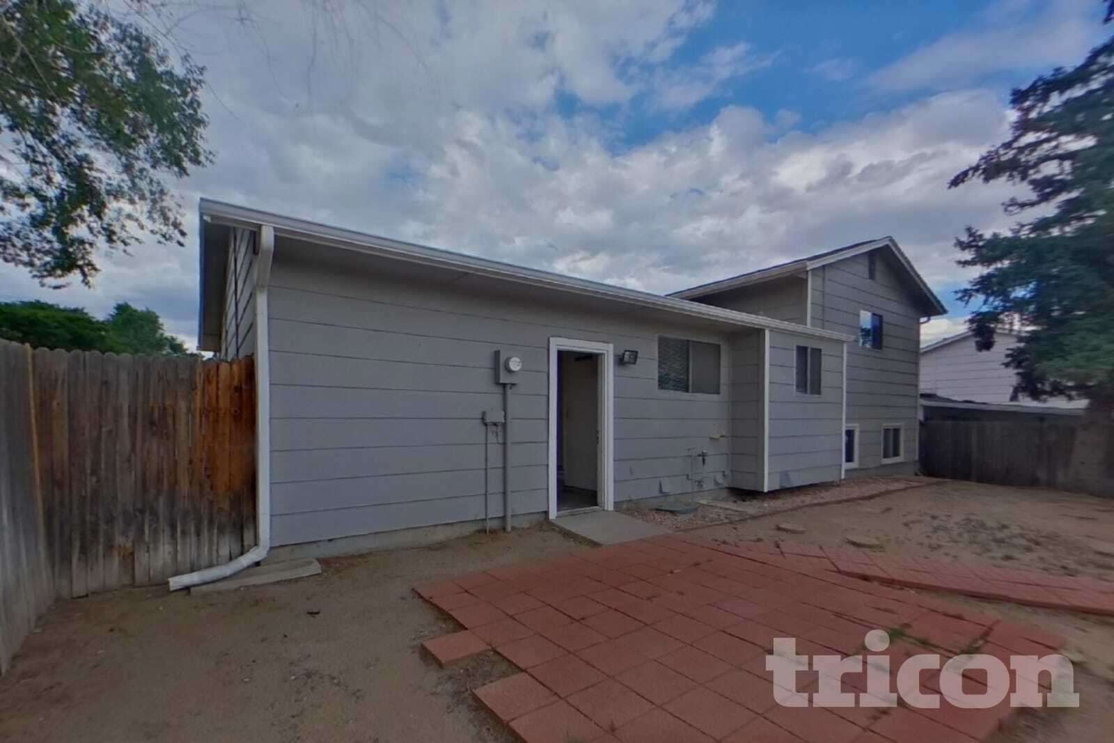 Building Photo - 6845 Parkridge Ct