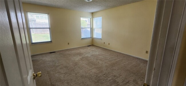 Building Photo - 3712 Olsney Dr