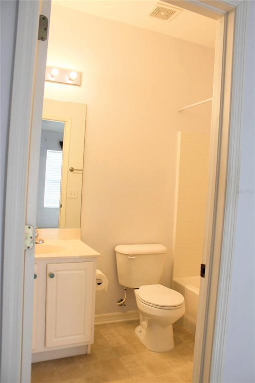 Building Photo - 16320 Swan View Cir