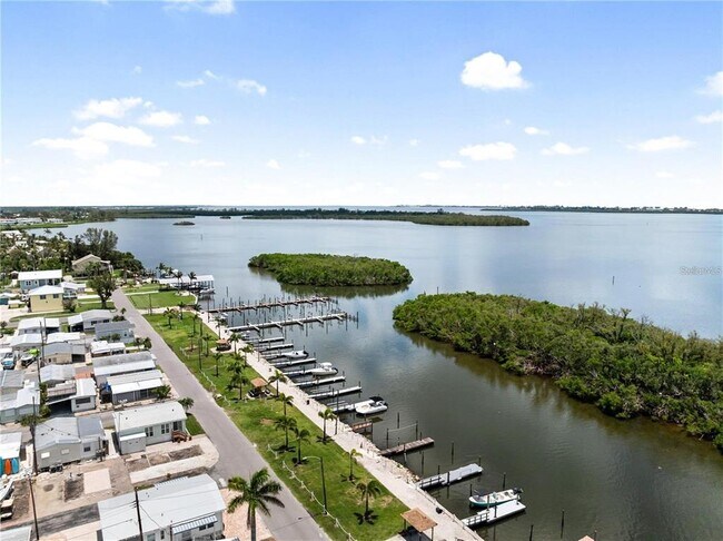 Building Photo - 10315 Cortez Rd W