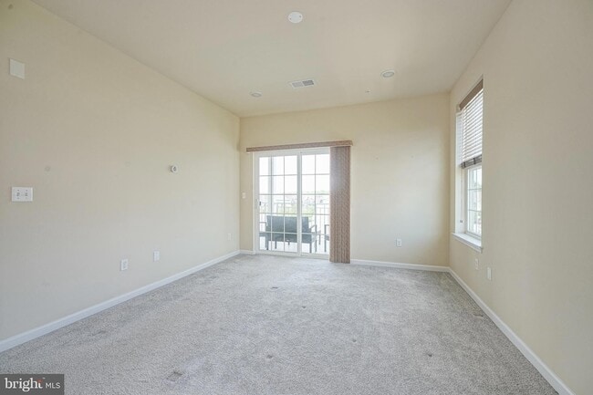Building Photo - 5335 Palomino Ct