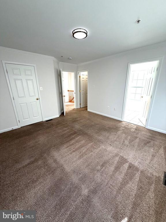 Building Photo - 107 Burck St