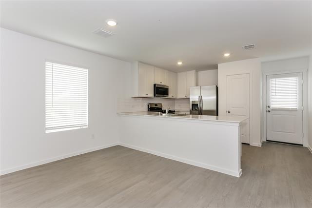 Building Photo - 1320 Amapola Dr
