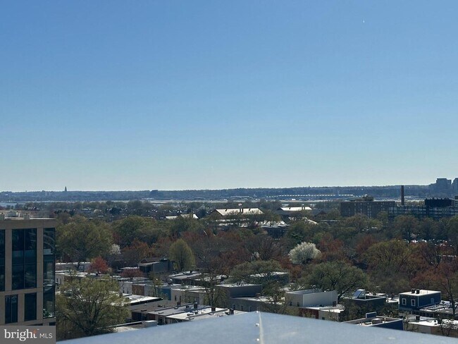 Building Photo - 37 L St SE