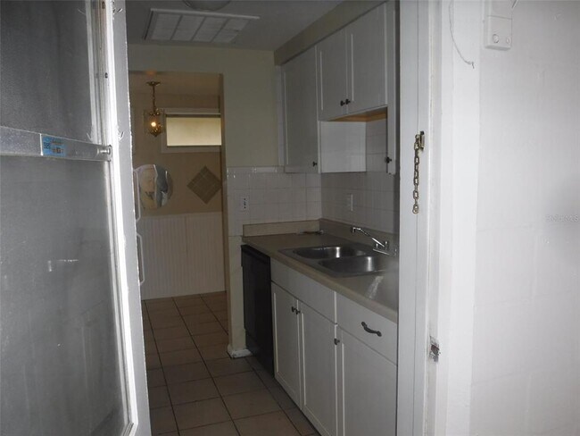 Building Photo - 5015 Allner St