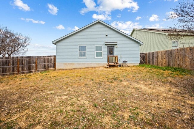 Building Photo - 5706 Elm Valley Dr