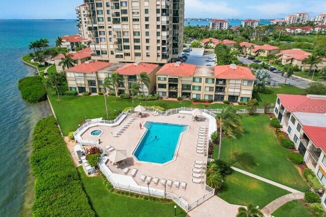 Building Photo - 6268 Palma Del Mar Blvd S