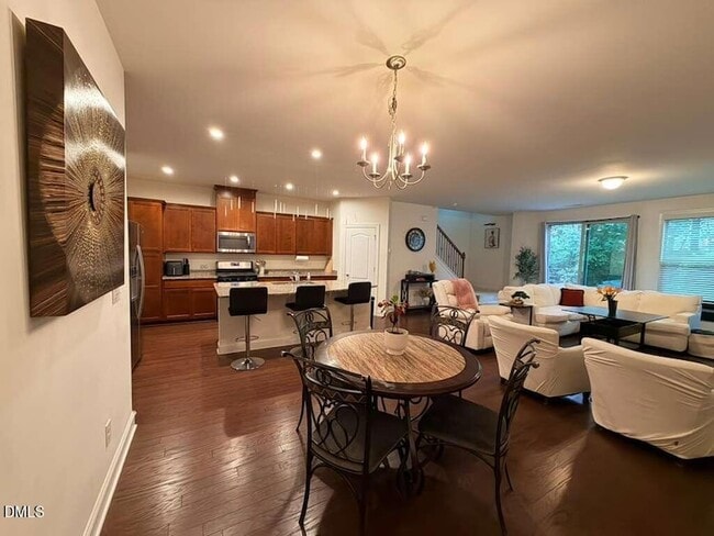 Building Photo - 735 Lampwick Ln