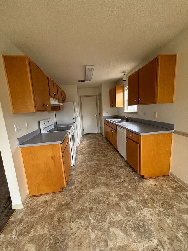 Building Photo - 1129 Ivey Terrace