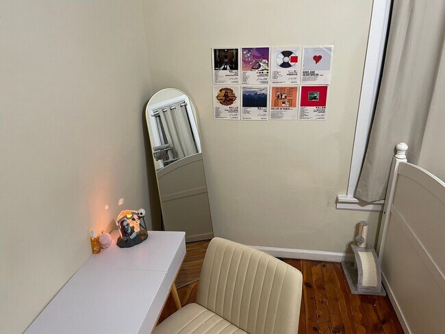 Building Photo - 1701 Downey St