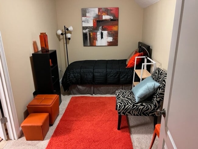 Building Photo - City of Maryville 37803 - SHORT TERM lease considered! Furnished! - 4 bedroom, 3.5 bath home - Ca...