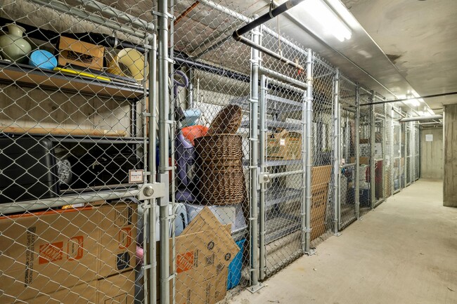 Storage - 655 Crockett St