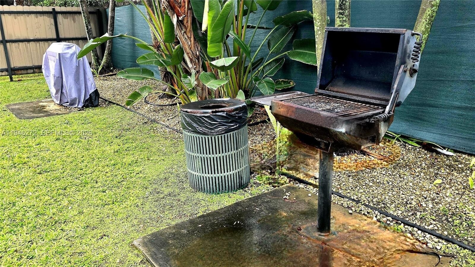 Building Photo - 2150 SW 16th Ave