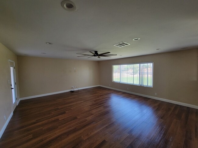 Building Photo - Charming 3 Bedroom Home for Rent in Brawle...