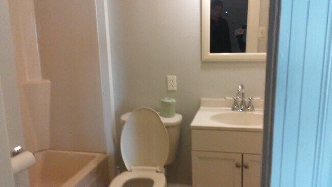 Building Photo - COMING SOON- 3 bedroom single family