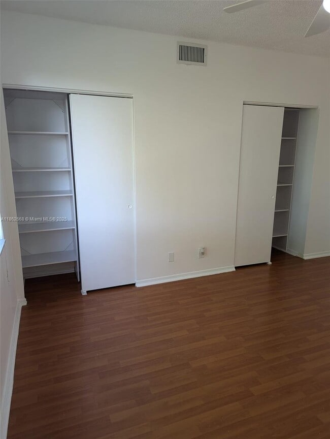 Building Photo - 16699 Hemingway Dr