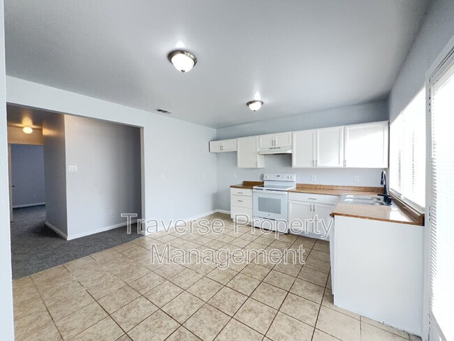 Building Photo - 5217 Aberdean Trail