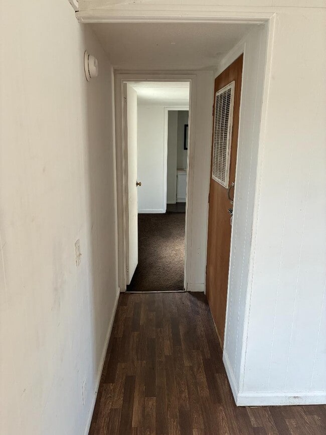 Building Photo - 2328 Sandy Ridge Dr