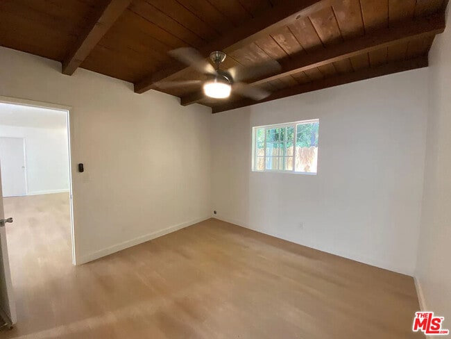 Building Photo - 837 Sunset Ave