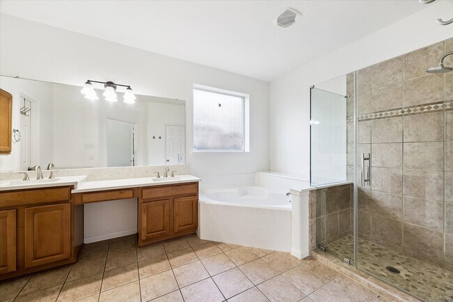 Building Photo - 23814 Seventh Heaven