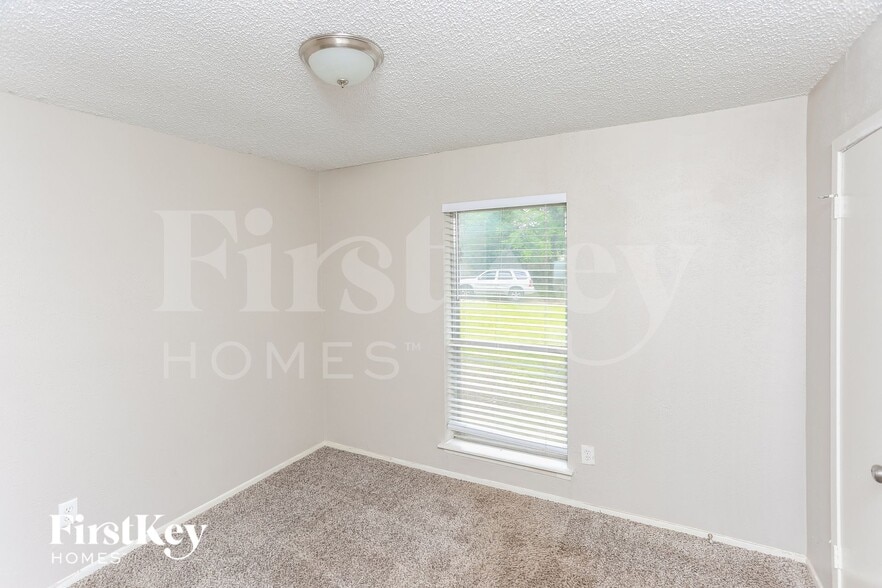 Building Photo - 1137 Meadow Creek Ct