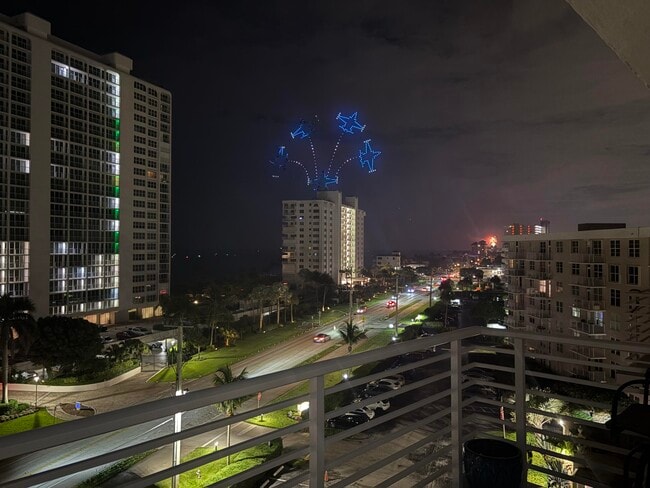 Building Photo - 2851 S Ocean Blvd